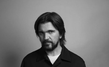EL DISCO DEL AÑO: Juanes, Más futuro que pasado Créditos a su autor. El propietario de esta imagen es el titular de sus derechos.