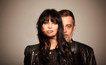 EL DISCO DEL AÑO: Efecto Mariposa, Vuela Créditos a su autor. El propietario de esta imagen es el titular de sus derechos.