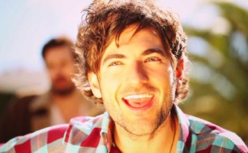 EL DISCO DEL AÑO: El viaje de Eliott, Cuentos que olvidé en tu desván Créditos a su autor. El propietario de esta imagen es el titular de sus derechos.