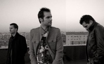 EL DISCO DEL AÑO: Iguana Tango, Hasta el final Créditos a su autor. El propietario de esta imagen es el titular de sus derechos.