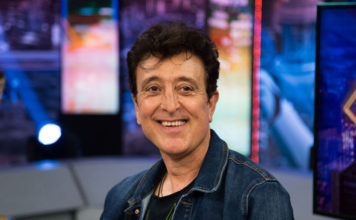 EL DISCO DEL AÑO: Manolo García, Geometría del rayo Créditos a su autor. El propietario de esta imagen es el titular de sus derechos.