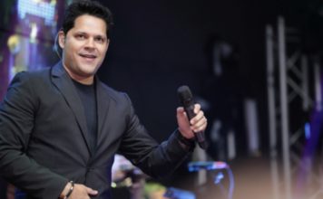 EL DISCO DEL AÑO: Rey Ruiz, Estaciones Créditos a su autor. El propietario de esta imagen es el titular de sus derechos.