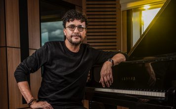 CONEXIÓN LATINA con ANDRÉS CEPEDA Créditos a su autor. El propietario de esta imagen es el titular de sus derechos.