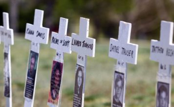 HISTORIAS DE LA HISTORIA: La matanza de Columbine I Créditos a su autor. El propietario de esta imagen es el titular de sus derechos.