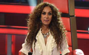 EL DISCO DEL AÑO: Rosario Flores, Te lo digo todo y no te digo ná Créditos a su autor. El propietario de esta imagen es el titular de sus derechos.