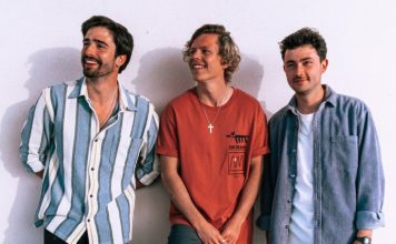 CONEXIÓN LATINA con MELER Créditos a su autor. El propietario de esta imagen es el titular de sus derechos.