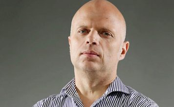 CUENTOS DE MEDIANOCHE: Cartas Créditos a su autor. El propietario de esta imagen es el titular de sus derechos.