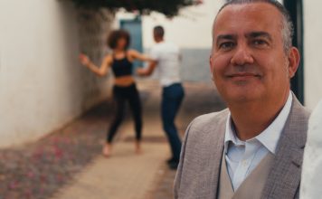 CONEXIÓN LATINA con JUANCHO LIMIÑANA Créditos a su autor. El propietario de esta imagen es el titular de sus derechos.