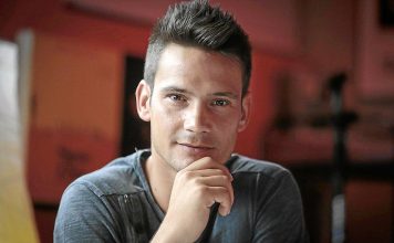 CONEXIÓN LATINA con BRUNO SOTOS Créditos a su autor. El propietario de esta imagen es el titular de sus derechos.