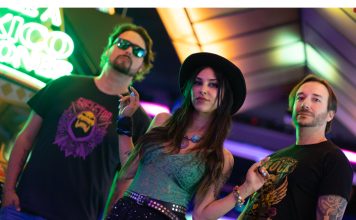 PRIMER PLANO con CINCO ESTACIONES Créditos a su autor. El propietario de esta imagen es el titular de sus derechos.