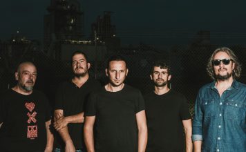 EL GARAJE con HIAGEN Créditos a su autor. El propietario de esta imagen es el titular de sus derechos.