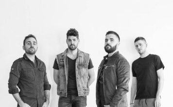 EL GARAJE con COBARDES Créditos a su autor. El propietario de esta imagen es el titular de sus derechos.