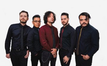 EL GARAJE 4×42 Créditos a su autor. El propietario de esta imagen es el titular de sus derechos.