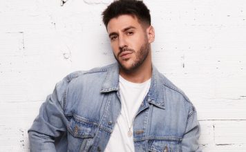 EL DISCO DEL AÑO: Antonio José, El Pacto Créditos a su autor. El propietario de esta imagen es el titular de sus derechos.