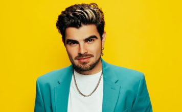 EL DISCO DEL AÑO: Jonathan Moly, Metamorfosis Créditos a su autor. El propietario de esta imagen es el titular de sus derechos.