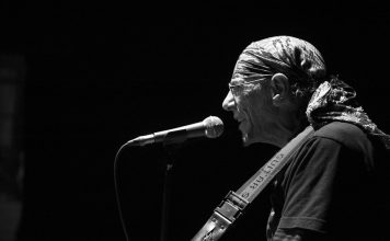 EL GARAJE 5×14 Créditos a su autor. El propietario de esta imagen es el titular de sus derechos.