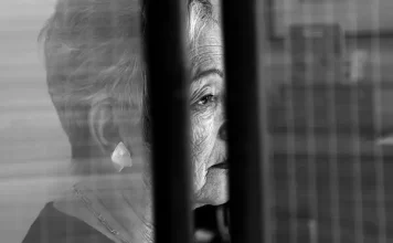 CUENTOS DE MEDIANOCHE: Novia y virgen Créditos a su autor. El propietario de esta imagen es el titular de sus derechos.