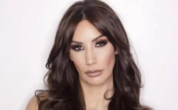 LO QUE NO SE DICE con FANI CARBAJO Créditos a su autor. El propietario de esta imagen es el titular de sus derechos.