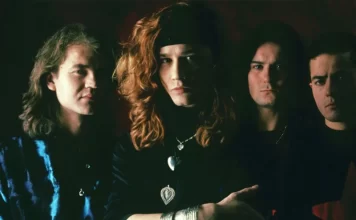 EL GARAJE 5×30 Créditos a su autor. El propietario de esta imagen es el titular de sus derechos.