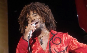 PRIMER PLANO con OLDD SIMAO Créditos a su autor. El propietario de esta imagen es el titular de sus derechos.