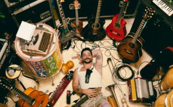 EL DISCO DEL AÑO: Camilo, Cuatro Créditos a su autor. El propietario de esta imagen es el titular de sus derechos.