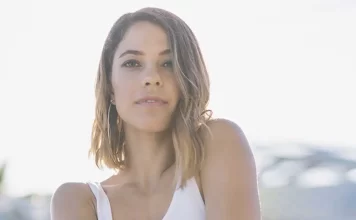 EL DISCO DEL AÑO: Debi Nova, Dar vida Créditos a su autor. El propietario de esta imagen es el titular de sus derechos.