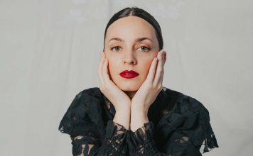 CONEXIÓN LATINA con CAROLA ORTIZ y GUILLE SANTA-OLALLA Créditos a su autor. El propietario de esta imagen es el titular de sus derechos.