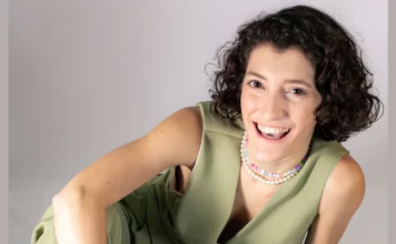 PRIMER PLANO con JIMENA GONIK Créditos a su autor. El propietario de esta imagen es el titular de sus derechos.