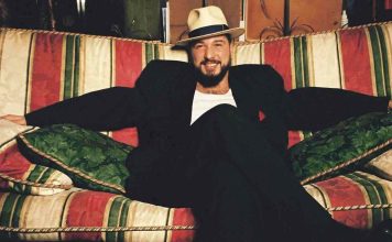 PRIMER PLANO con JAIRO DE REMACHE Créditos a su autor. El propietario de esta imagen es el titular de sus derechos.