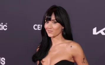 MAR DE FONDO 8×20 Créditos a su autor. El propietario de esta imagen es el titular de sus derechos.