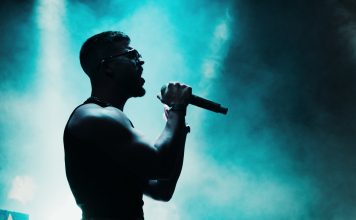 CONEXIÓN LATINA con ENVI y DANI RAMÍREZ Créditos a su autor. El propietario de esta imagen es el titular de sus derechos.