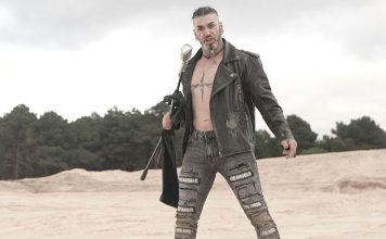 EL GARAJE con DRÄKO MORÄGÄS Créditos a su autor. El propietario de esta imagen es el titular de sus derechos.