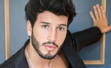 EL DISCO DEL AÑO: Sebastián Yatra, Milagro Créditos a su autor. El propietario de esta imagen es el titular de sus derechos.