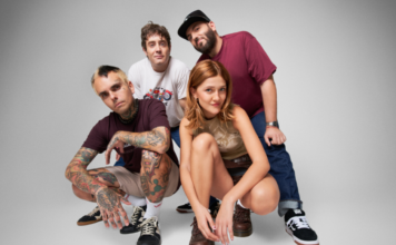 EL DISCO DEL AÑO: La La Love you, ¿Por qué me miráis así?