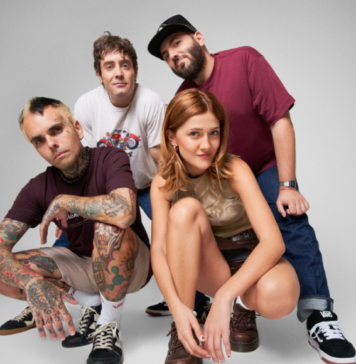 EL DISCO DEL AÑO: La La Love you, ¿Por qué me miráis así?