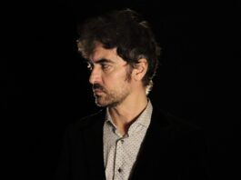 SEAN FRUTOS abre un universo propio con ‘En la fuente’ el nuevo adelanto de su primer disco en solitario